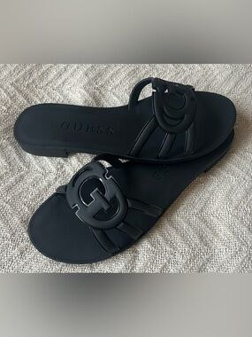 GUESS Elyho Jelly Slide Sandal Women SIZE 8 
New